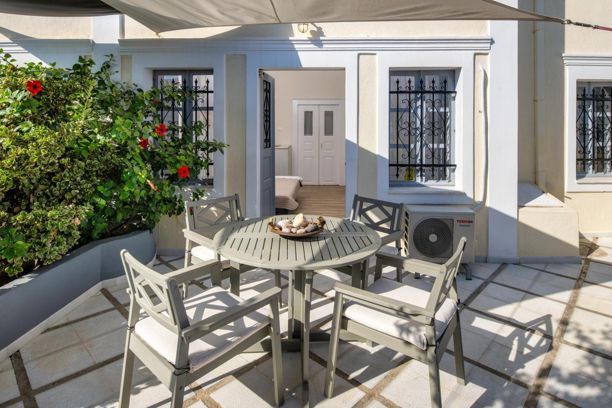 Day One Fira Mansion Apartamento Exterior foto